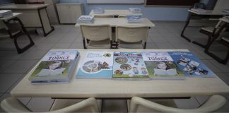 Ders Kitapları İl Ve İlçe Milli Eğitim Müdürlüklerine Gönderildi